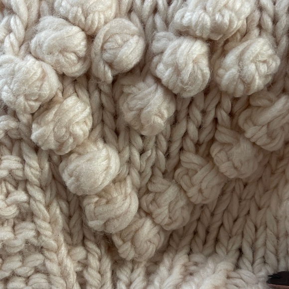 WISHLIST KNITTED CARDIGAN IN IVORY, cozy grandma core chic aesthetic Size M/L - Picture 7 of 8